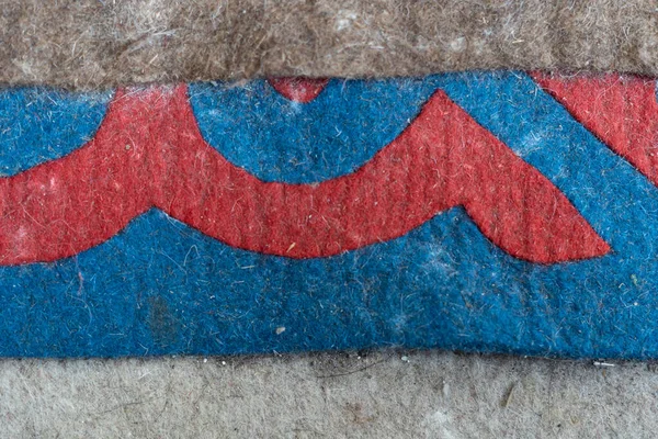 Geleneksel satılık halılar, el yapımı kırgız halısı.