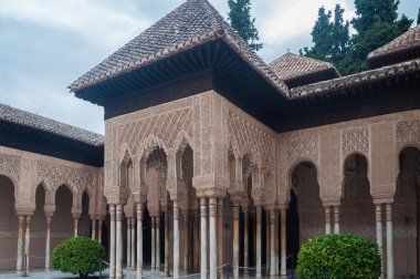 Pałac alhambra w Granadzie