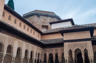 Pałac alhambra w Granadzie