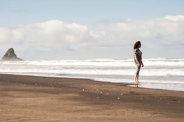 kadın Karekare Beach