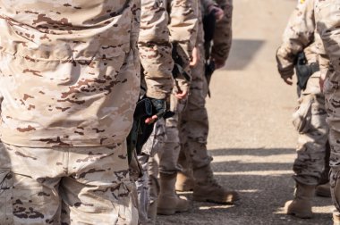 Oluşumunda askeri birlikleri