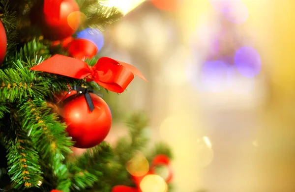 Різдвяні Прикраси Червоний Дереві Фоні Новорічних Вогнів Фону Боке Різдва — стокове фото
