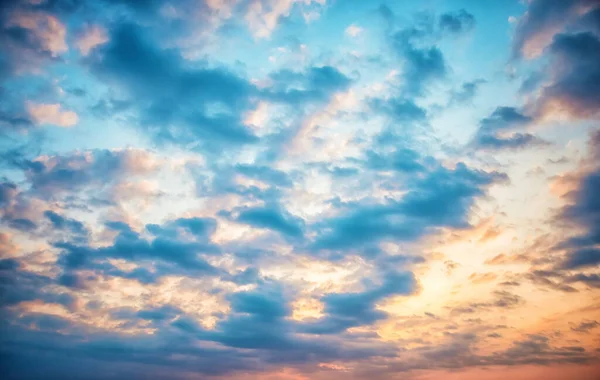 Natürlicher Himmelshintergrund Mit Wolken Pastellfarben — Stockfoto