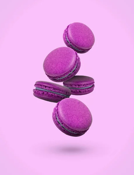 Macaroons French Macaroons Cookies Purple Pink Background Colorfulmacaroons Fly — Stock Photo, Image
