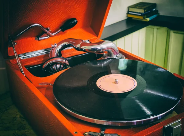 Velho gramofone, retro — Fotografia de Stock