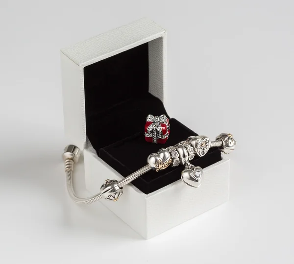 Female bracelet, jewelry — Stock Photo, Image