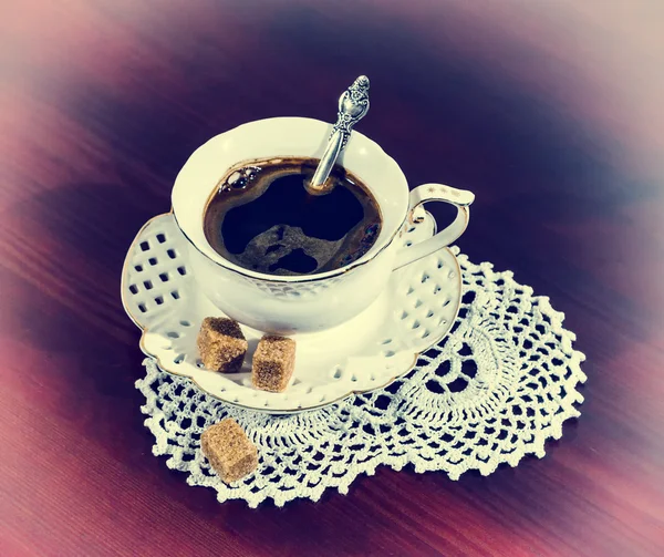 Koffie kop en schotel, retro stijl — Stockfoto