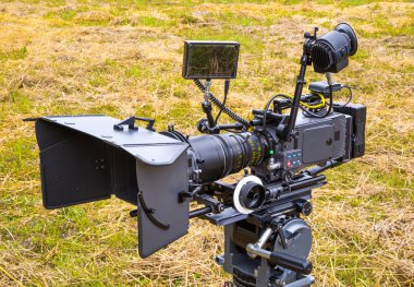 Profesyonel dijital video kamera