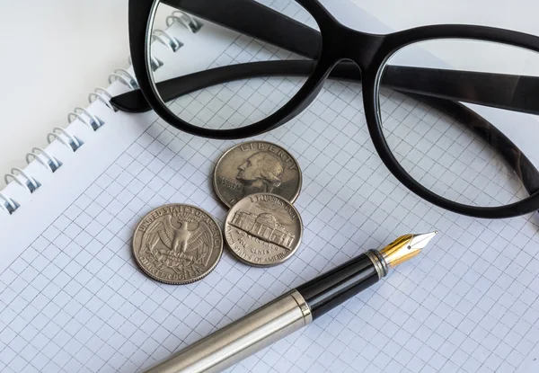 Objetos de negocio, moneda — Foto de Stock