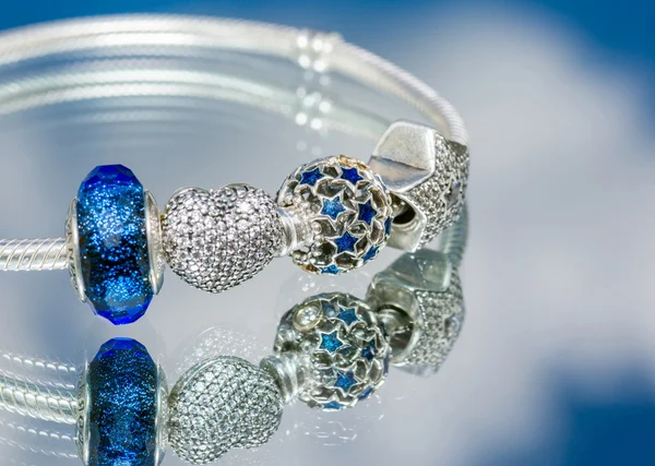 Gioielli Bracciale, gioielli braccialetto, decorazione — Foto Stock