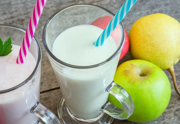 Batidos, alimentación saludable —  Fotos de Stock