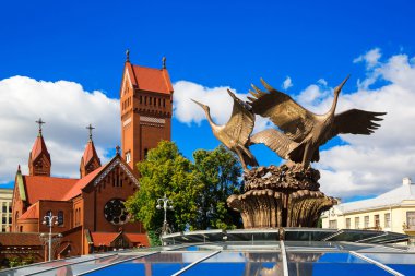 Kilise St. Simon ve Alena, Minsk
