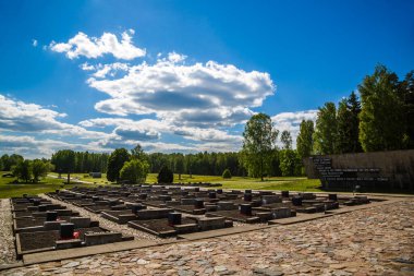 Dünya Savaşı, yaz, mavi gökyüzü, 03 / 06 / 2021 başyazı kurbanlarına 