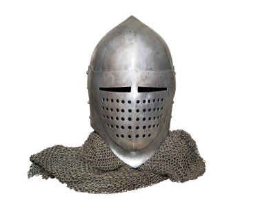 eski knight's kask ve zincirli demirden