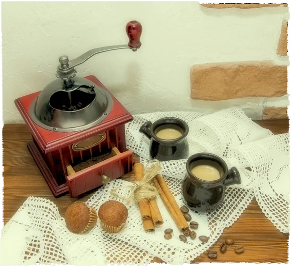 Coffee grinder, installation polaroid photo — Stock Photo, Image