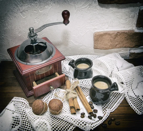 Coffee mill, photo in old image style. — Stock Photo, Image