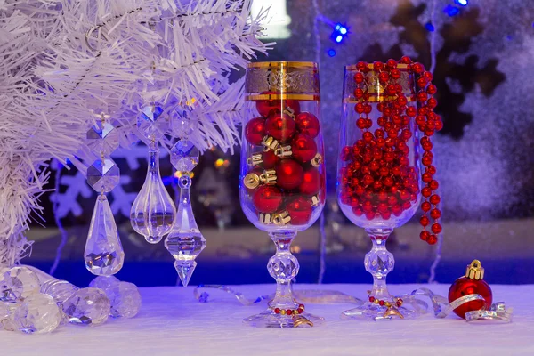 Weihnachtsbaum und Dekoration. Tapete. — Stockfoto