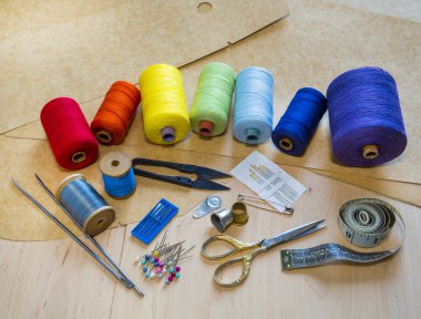 Dikiş donatımı, alet takımları