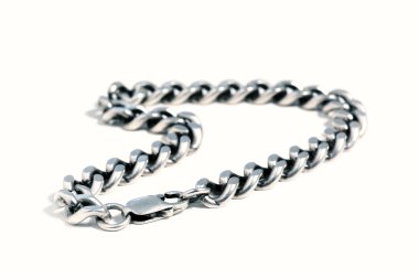 Gümüş Zincir, bilezik