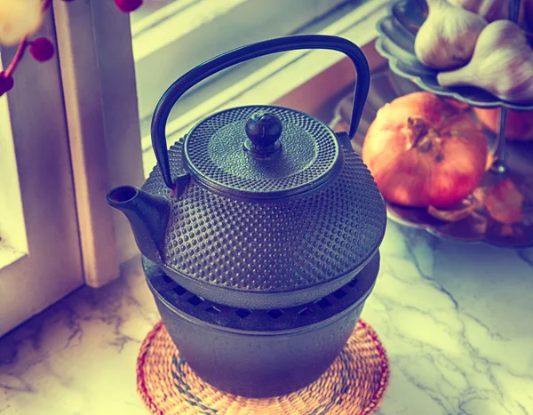 Metallic Kettle on the window, vintage, retro — Stock Photo, Image