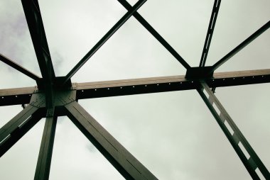 Endüstriyel yapı, parça