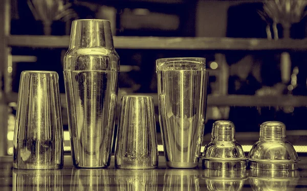 Cocktail shaker, bar — Stockfoto