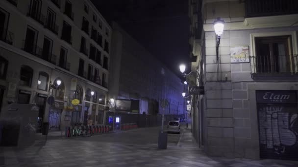 People Empty Arenal Street Maestro Victoria Side Street Downtown Madrid — Stock Video