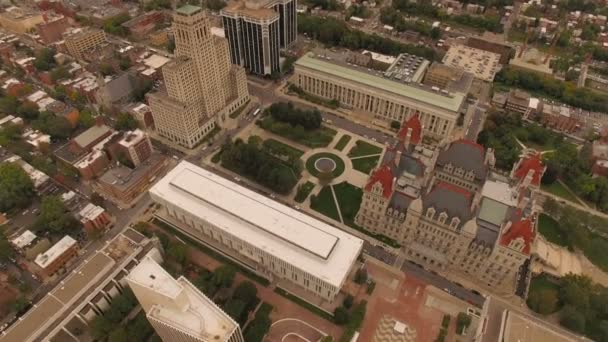 Albany Aerial Volando sobre el centro de la ciudad — Vídeo de stock