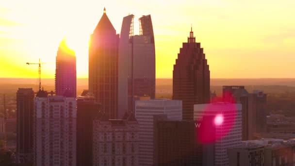 Atlanta Aerial V272 Flying Low Midtown Cityscape Views Sunset Aprile — Video Stock