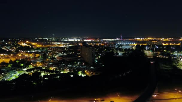 Atlanta Aerial V300 Flying Low Hartsfield Jackson Airport Panning Night — 비디오