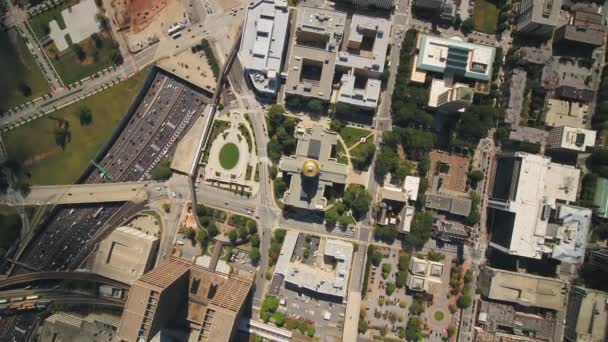 Atlanta Aerial V362 Vertical View Flying Capital Building Rising Sunny — Vídeo de Stock