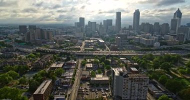 Atmosferli Atlanta Havalimanı v439 Picturesque şehir manzarası - Mayıs 2018