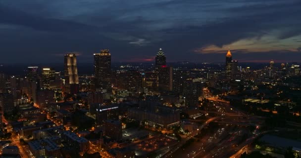 Atlanta Aerial V460 Flying Зворотному Напрямку Навколо Центру Міста Цитаделі — стокове відео