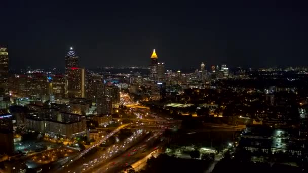 Atlanta Aerial V477 Hiperlapso Del Paisaje Urbano Que Cruza Alto — Vídeos de Stock