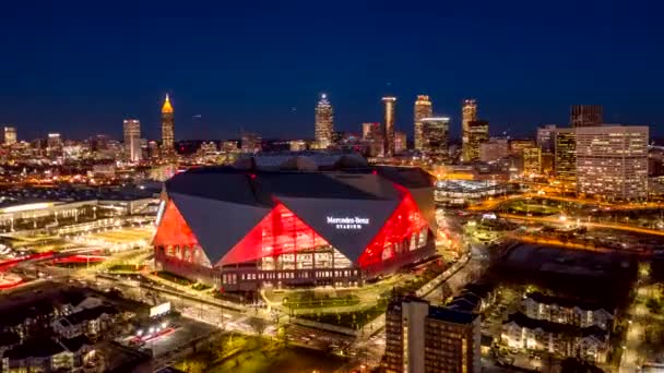 Atlanta Aerial V484 Atardecer Hiperlapso Nocturno Girando Alrededor Del Estadio — Vídeos de Stock