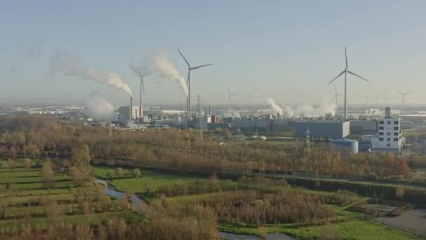 Evergem Belgium Aerial Létání Nad Poli Směrem Větrným Turbínám Průmyslové — Stock video