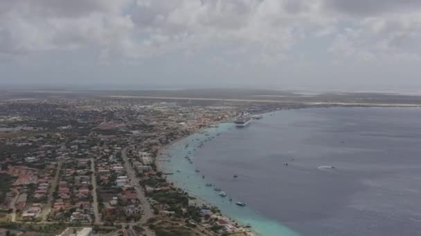 Bonaire Caribbean Netherlands Aerial V12 Взгляд Над Портом Харбур Январь — стоковое видео