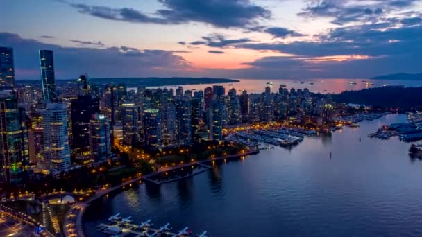 Vancouver Canada Aerial Vancouver Skyline Cityscape Hyperlapse Vid Skymning Augusti — Stockvideo