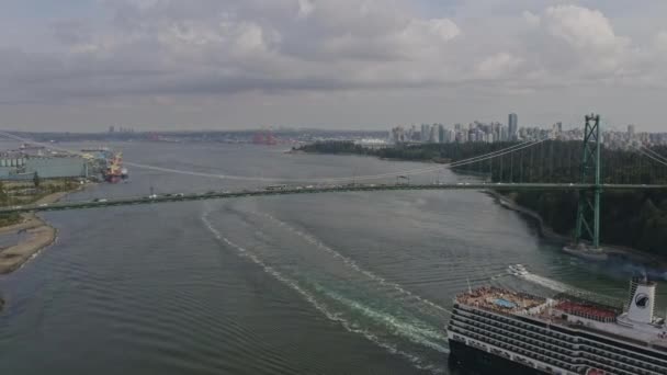 Vancouver Canada Aerial V21 Visszanézve Hídra Kikötői Forgalomra Belvárosi Tájra — Stock videók