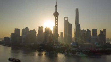 Shanghai China Aerial v54 Hyperlapse gündoğumunda, tarihi finans bölgesinde - Ekim 2018