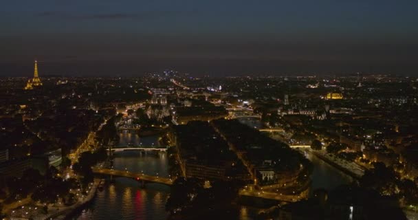 Paris France Aerial V46 Crossing Seine Panning View Left Bank — Αρχείο Βίντεο