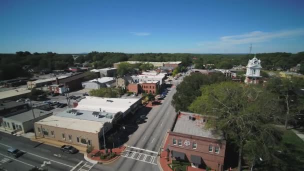 Lawrenceville Georgia Aerial Flying Low City Center Town Courdhouse 2017 — 비디오