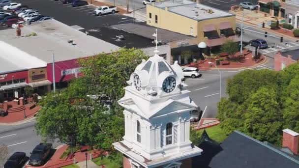 Lawrenceville Georgia Aerial Primer Plano Volando Bajo Alrededor Del Palacio — Vídeo de stock