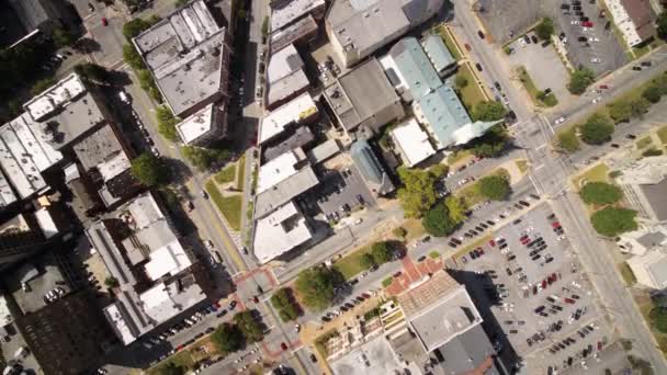 主なジョージア航空V12ダウンタウンの街並みを見下ろす垂直方向の景色 10月2017 — ストック動画