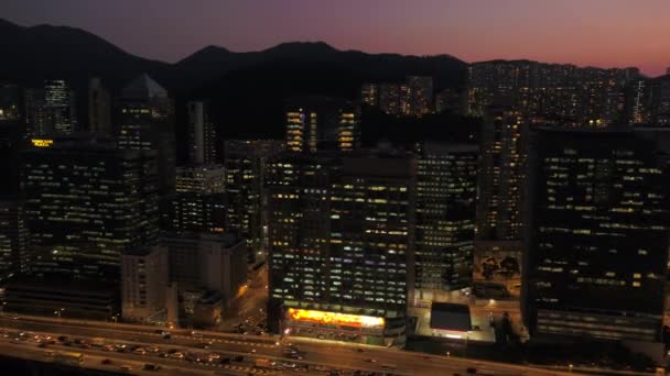 Hongkong Flyg V80 Flyg Lågt Längs North Point Och Quarry — Stockvideo