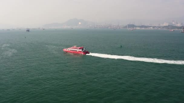 Hong Kong Aerial V173 Vol Basse Altitude Autour Ferry Destination — Video