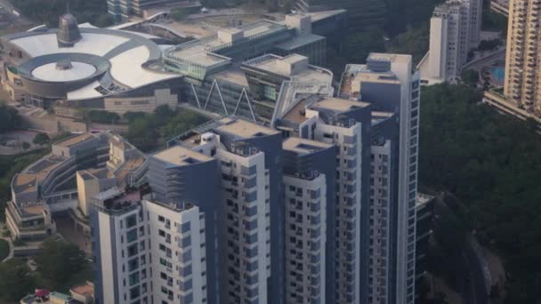 香港航空 186 Closeup Birdseye俯瞰低空飞行的公寓建筑群 2017年2月 — 图库视频影像
