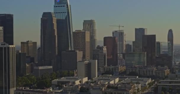 Los Angeles Aerial V142 Close Low High Panning South East — Wideo stockowe