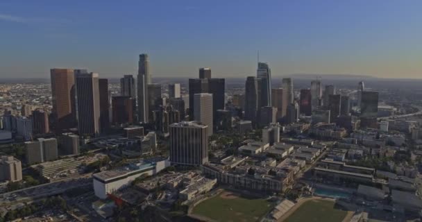 Los Angeles Aerial V141 Letící Severovýchodně Směrem Křižovatku 101 110 — Stock video