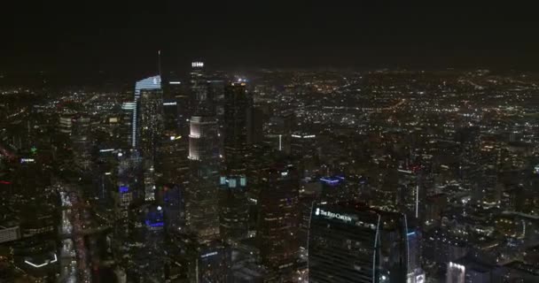 Los Angeles Aerial V162 Panning High Low Előtt Hotel Tower — Stock videók
